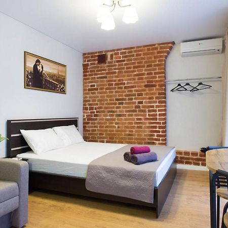 Studio Near Metro Yaroslava Mudroho, Universytet - Mykoly Khvylovoho Str 5-3 Carcóvia Exterior foto