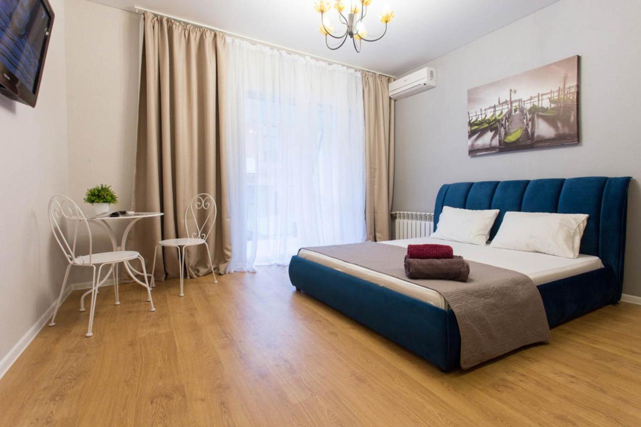 Studio Near Metro Yaroslava Mudroho, Universytet - Mykoly Khvylovoho Str 5-3 Carcóvia Exterior foto