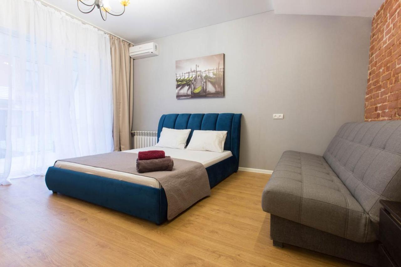 Studio Near Metro Yaroslava Mudroho, Universytet - Mykoly Khvylovoho Str 5-3 Carcóvia Exterior foto